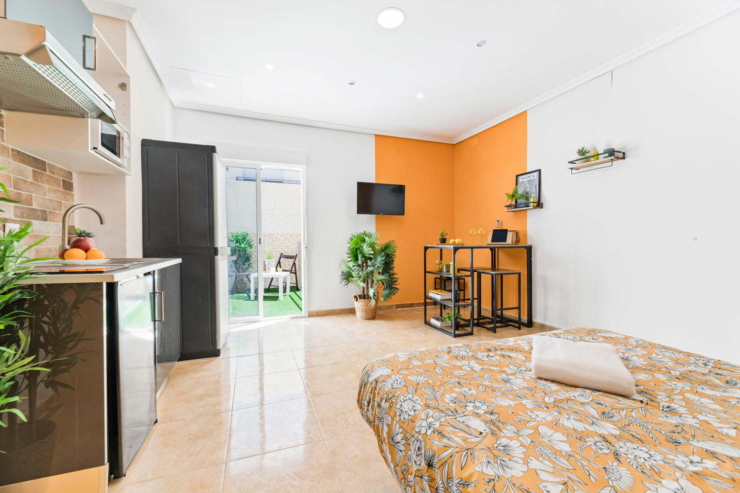 Orange Stone Studio - Green Building