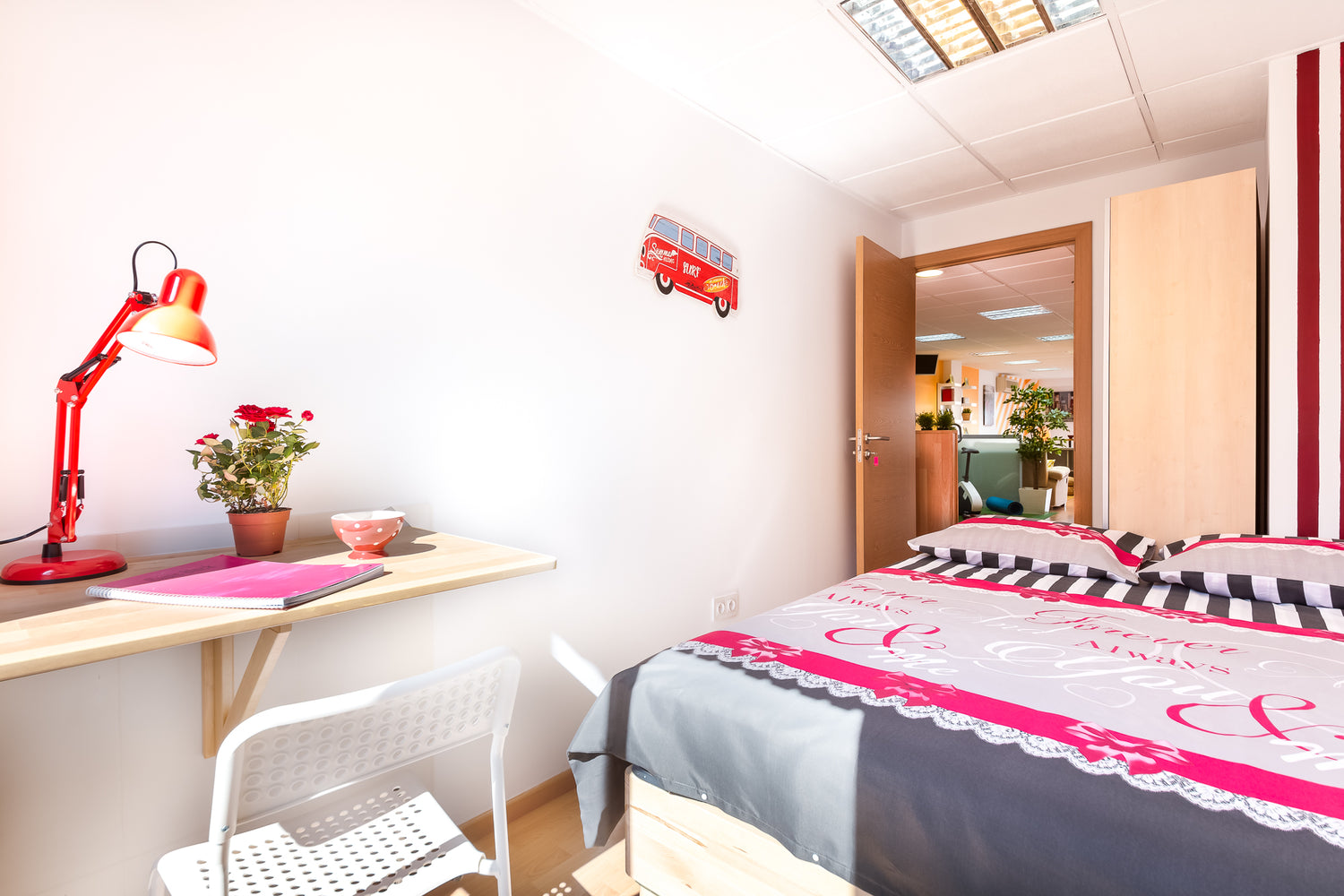 Red Bedroom - Puerto Flat