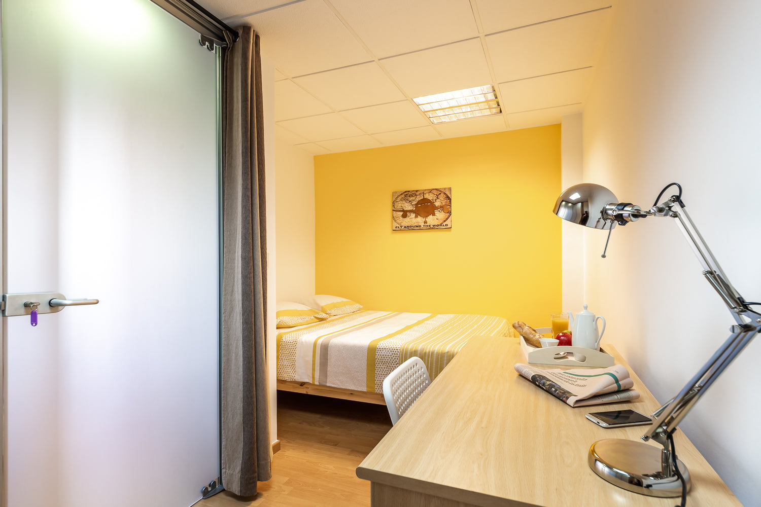 Yellow Bedroom - Puerto Flat