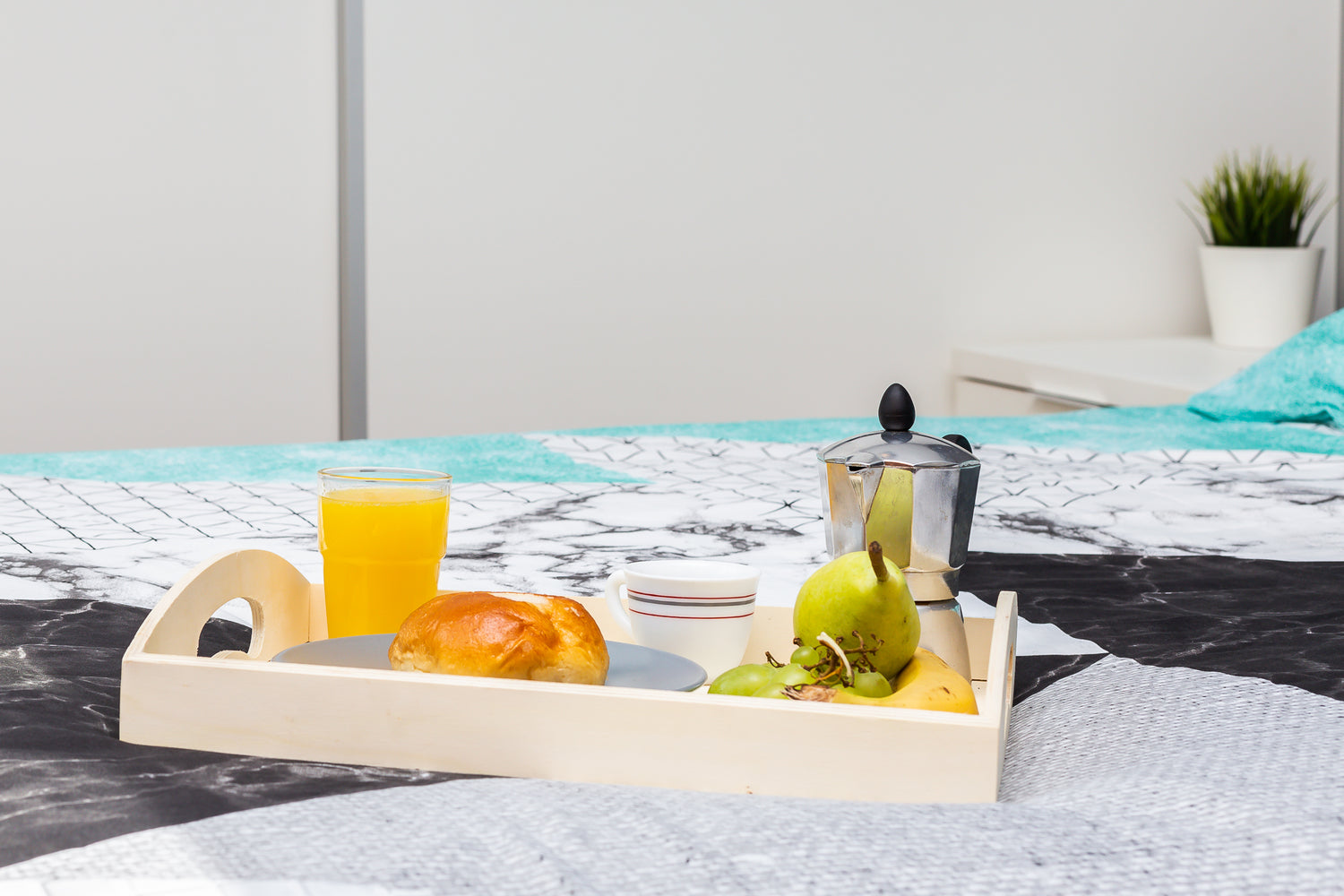 Grey Bedroom - Valls Flat