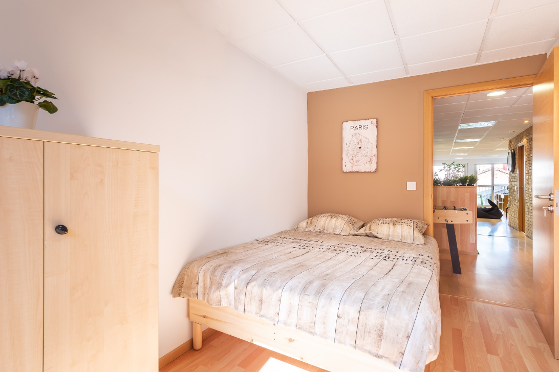 Brown Bedroom - Puerto Flat