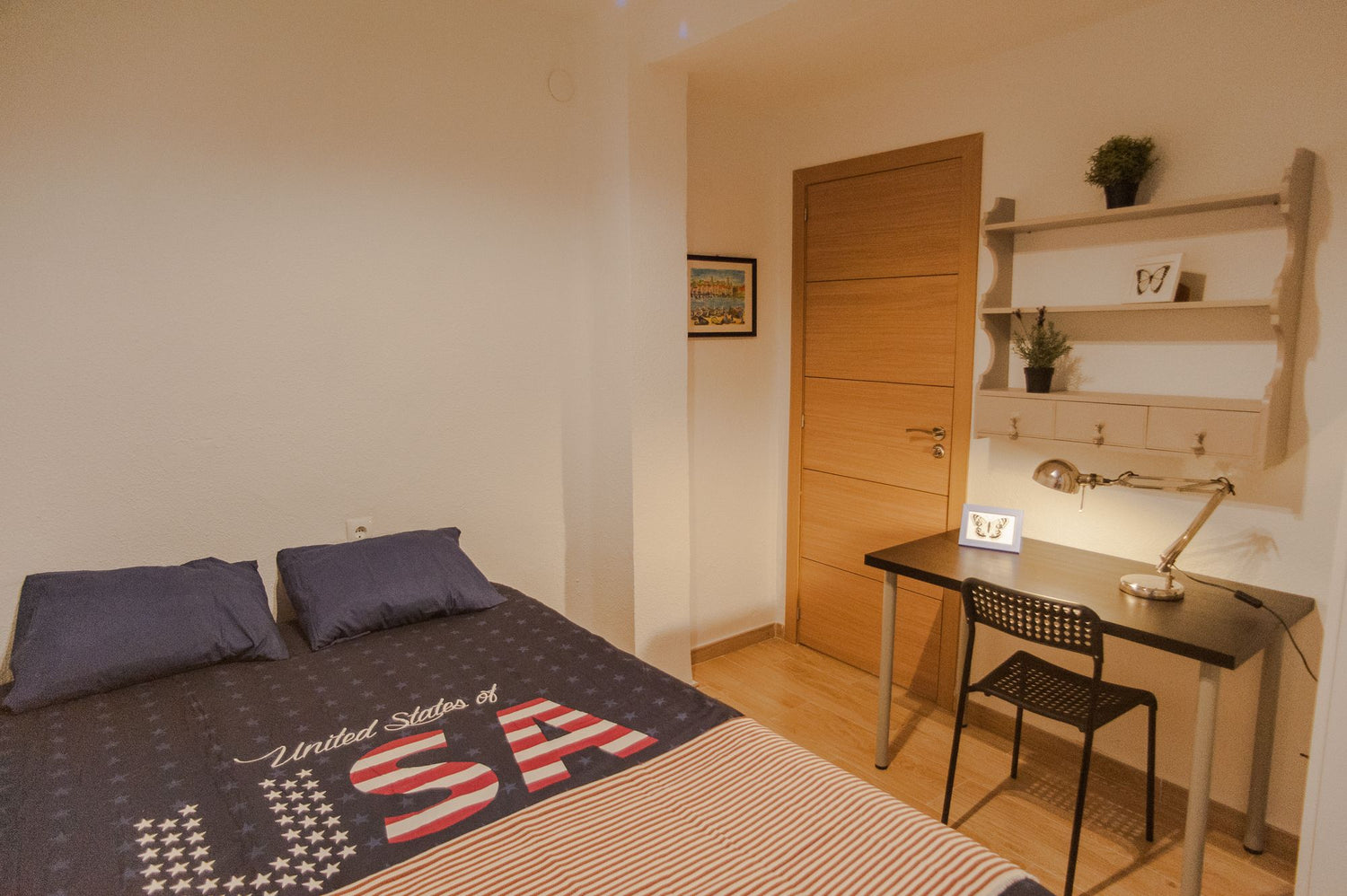 Blue Bedroom - Felipe Flat