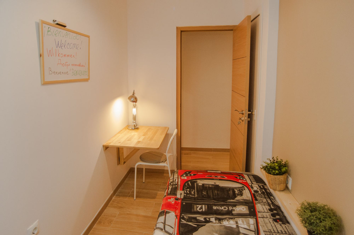 Beige Bedroom - Felipe Flat