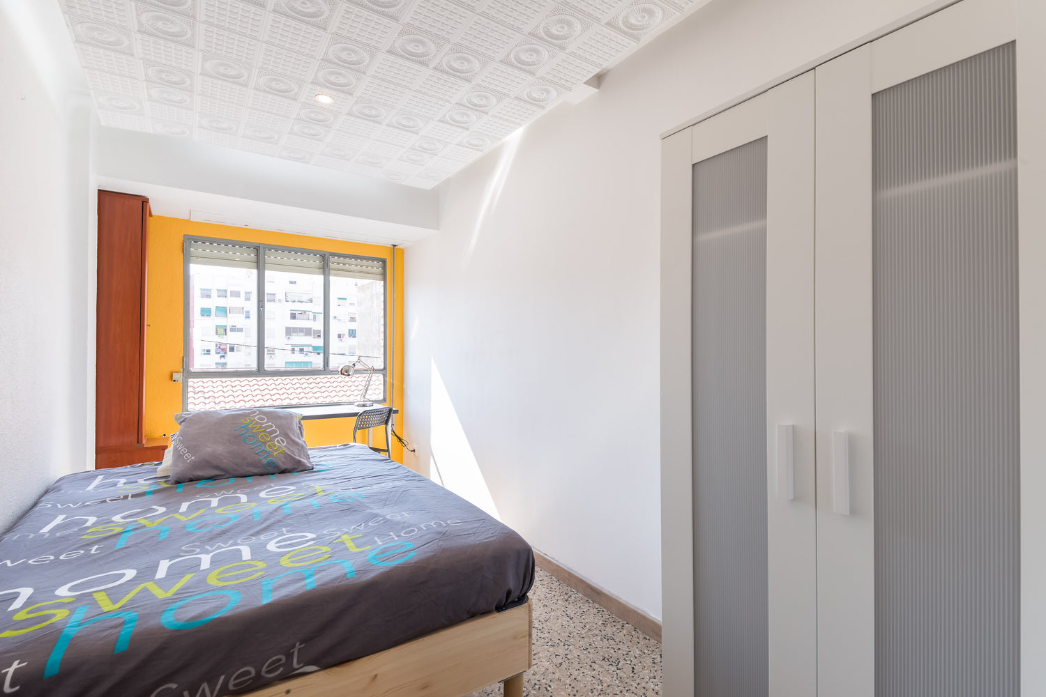 Apricot Bedroom - Industria Flat
