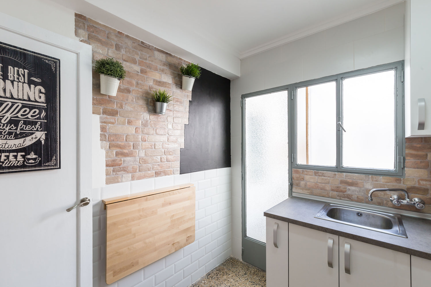 Apricot Bedroom - Industria Flat