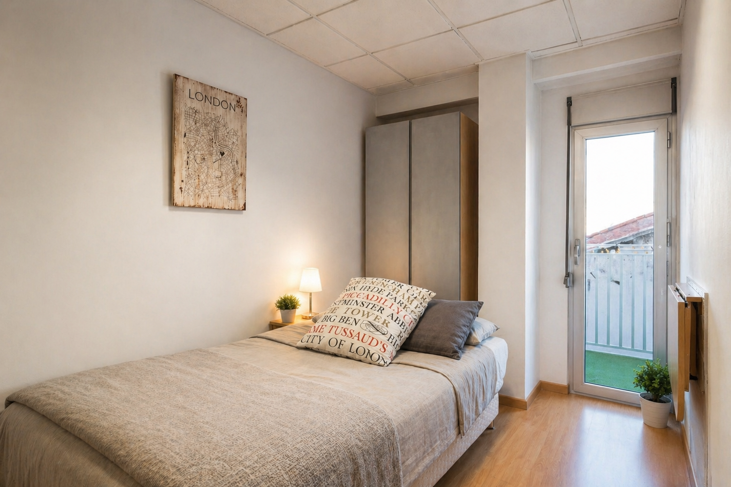 Grey Bedroom - Puerto Flat